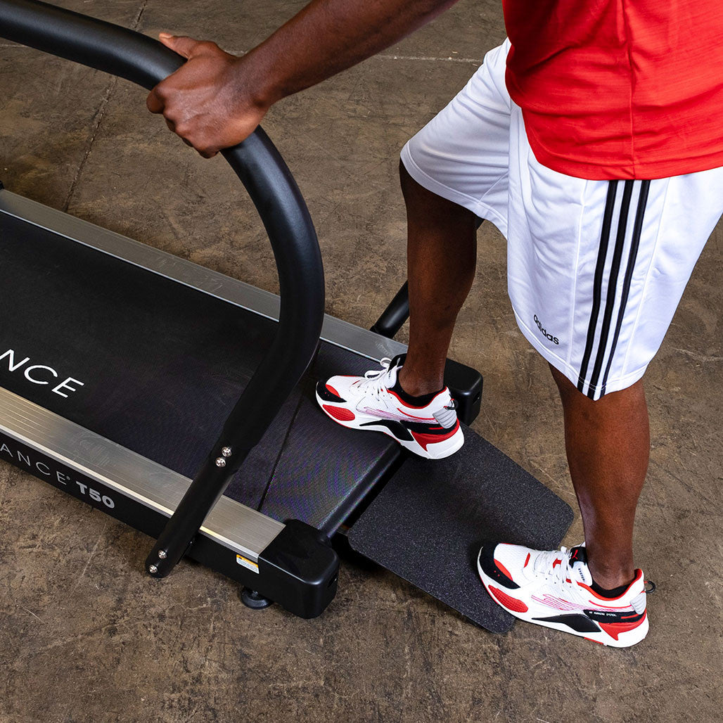 Body-Solid Endurance T50 loopband met handrails