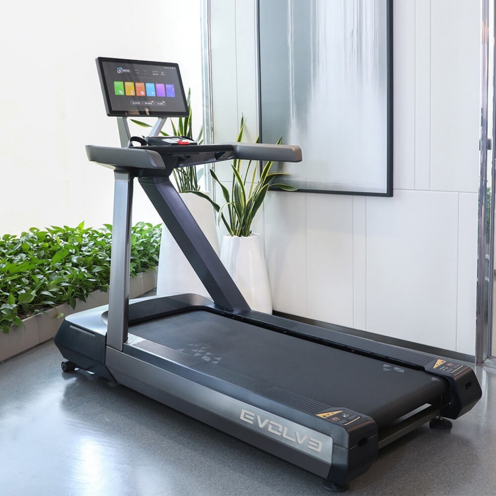 Evolve Fitness CT-215X-GR professionele loopband - grijs - met XL 21,5" 2K touchscreen entertainment console