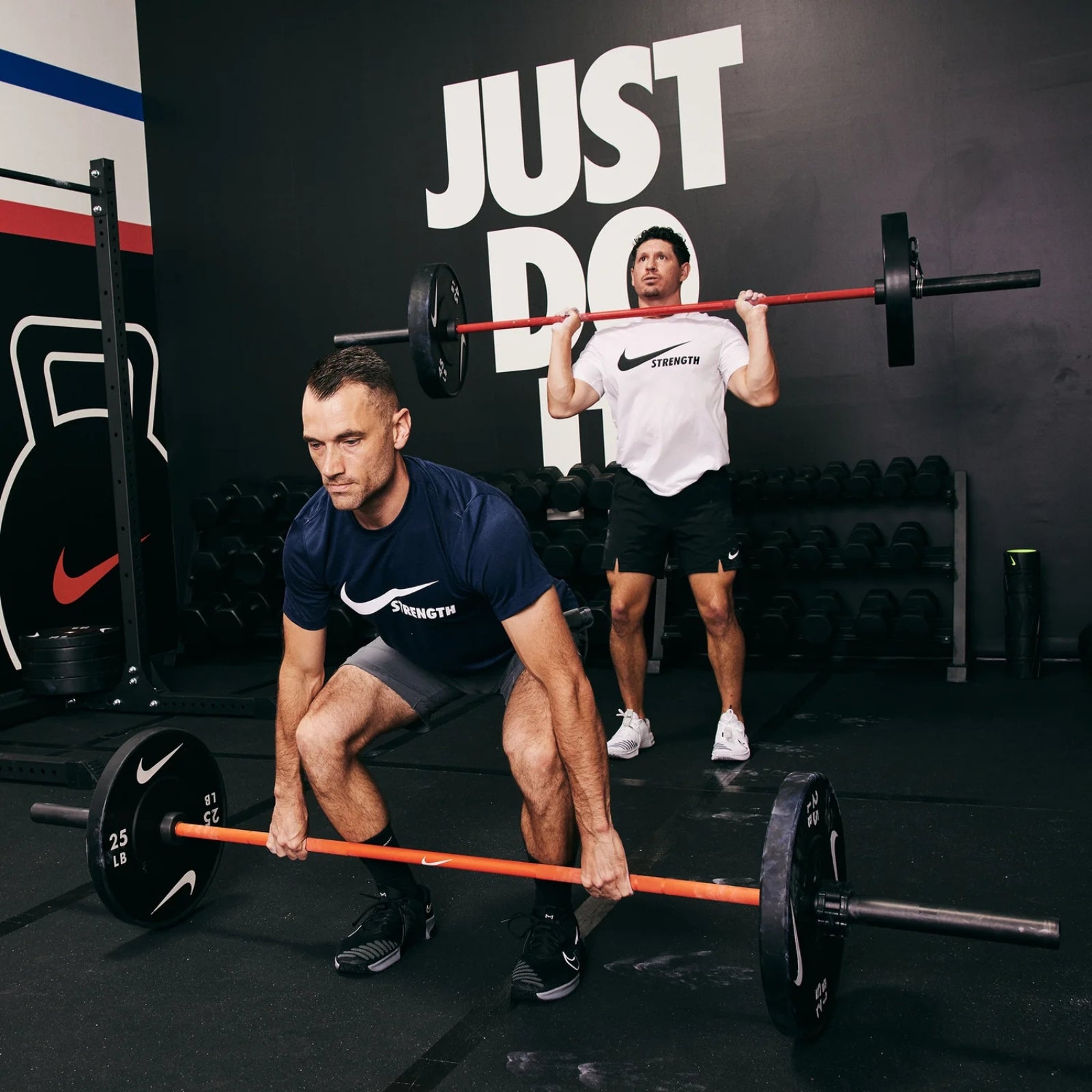 Nike Strength Coated Premium Barbell - 20 kg / Orange Swoosh