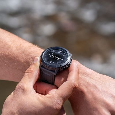 Coros Vertix 2S Space Black - Montre GPS haut de gamme pour le sport et l'aventure