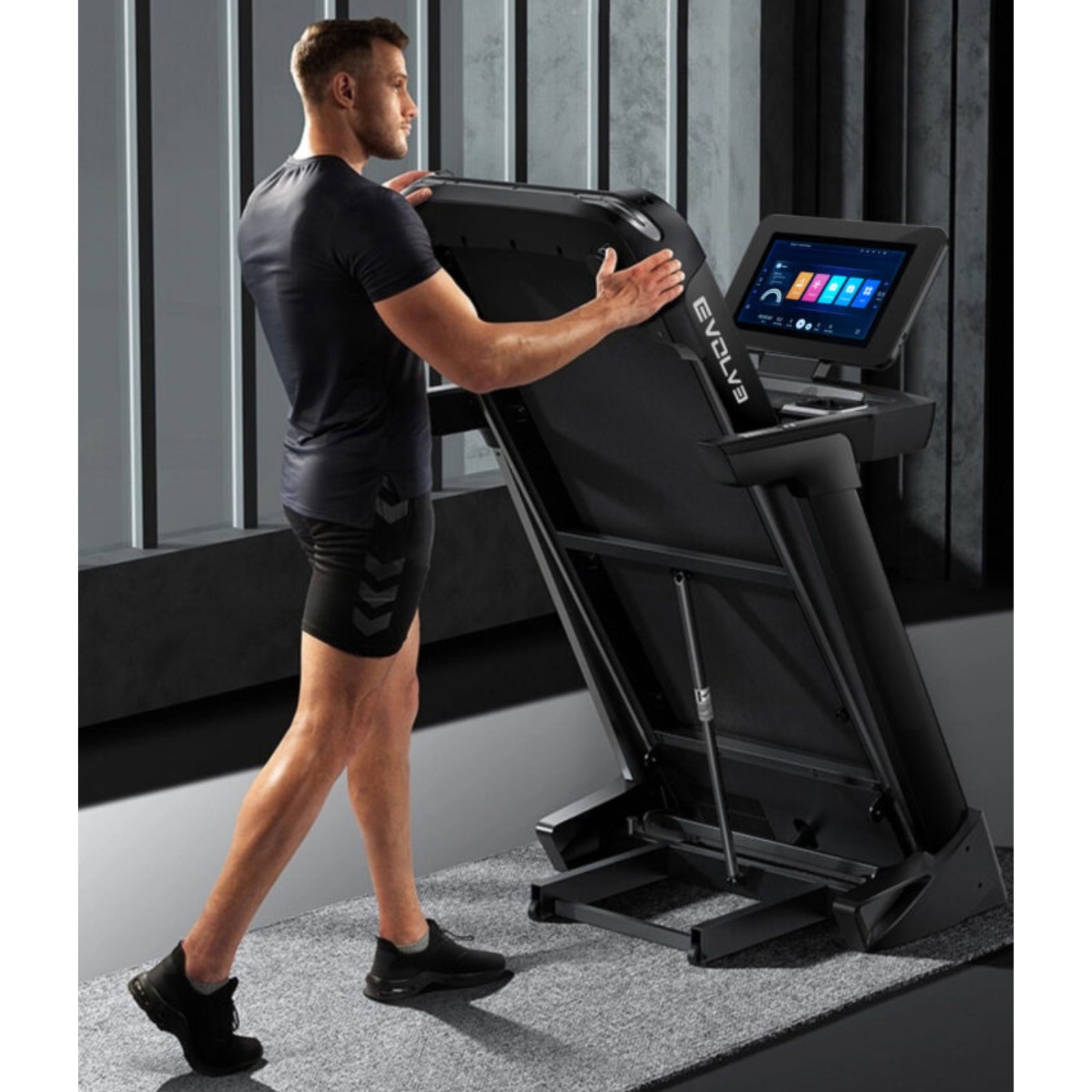 Evolve Fitness HT-350-TFT loopband - 15.6 inch touchscreen entertainment console