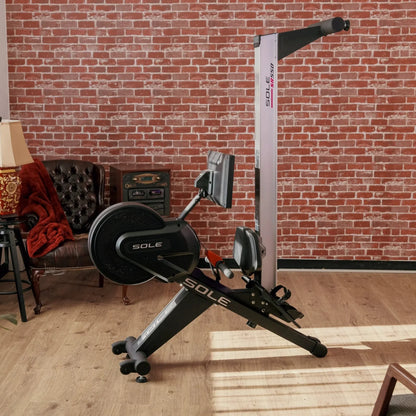 Sole Fitness SR550 roeitrainer met touchscreen entertainment scherm