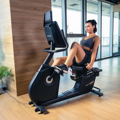 Vélo semi-allongé Sole Fitness R92