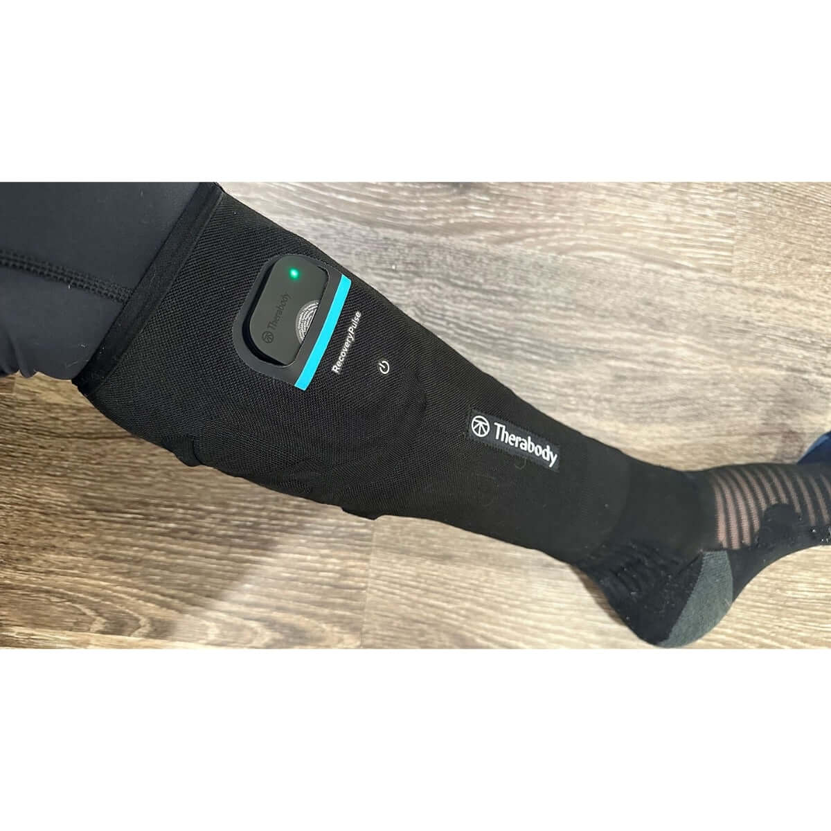 2x Therabody RecoveryPulse Calf (Medium) - Compression Sleeve Set - Herstel & rust voor de kuiten