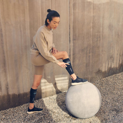 Therabody RecoveryPulse Calf (Medium) - Compression Sleeve - Herstel & rust voor de kuiten