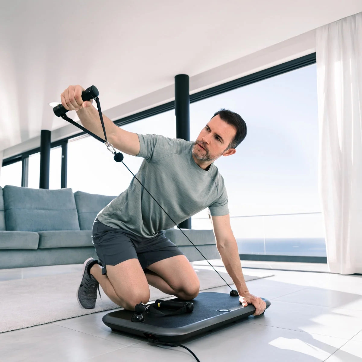 Flow Fitness DSG200i Smart Home Gym - Krachtstation - 90 kg