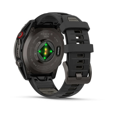 Garmin Fenix 8 Pro (47 mm) Sapphire - Montre connectée multisport AMOLED Premium - Titane DLC gris carbone avec bracelet en silicone noir/gris galet