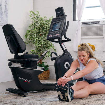 Vélo d’appartement semi-allongé Sole Fitness LCR - écran de divertissement tactile