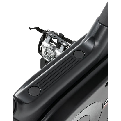 Sole Fitness SB1200 spinningfiets met touchscreen entertainment scherm