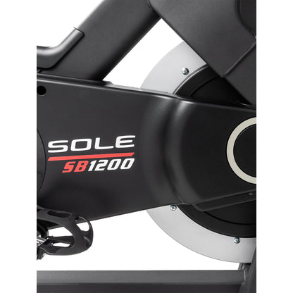 Sole Fitness SB1200 spinningfiets met touchscreen entertainment scherm